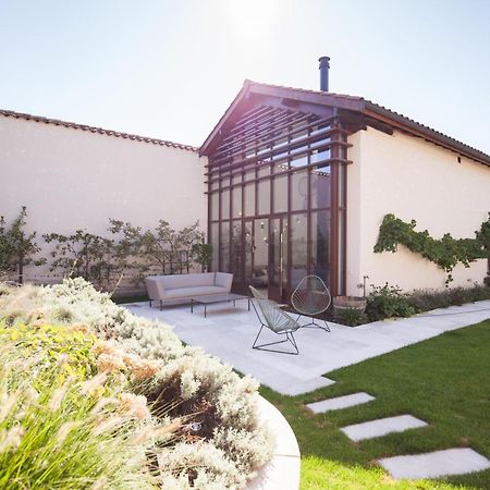 Le Relais De La Godasse Acomodação com café da manhã Reyrieux Exterior foto