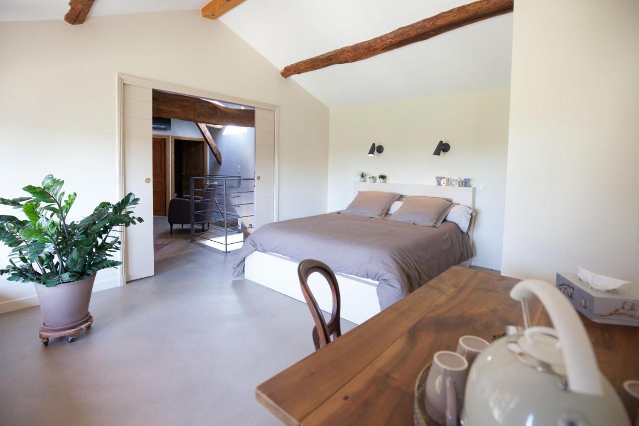 Le Relais De La Godasse Reyrieux Exterior foto